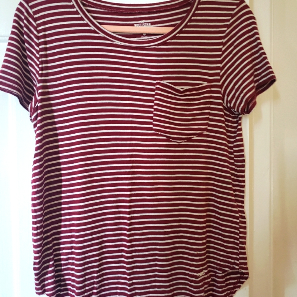2 Hollister tops